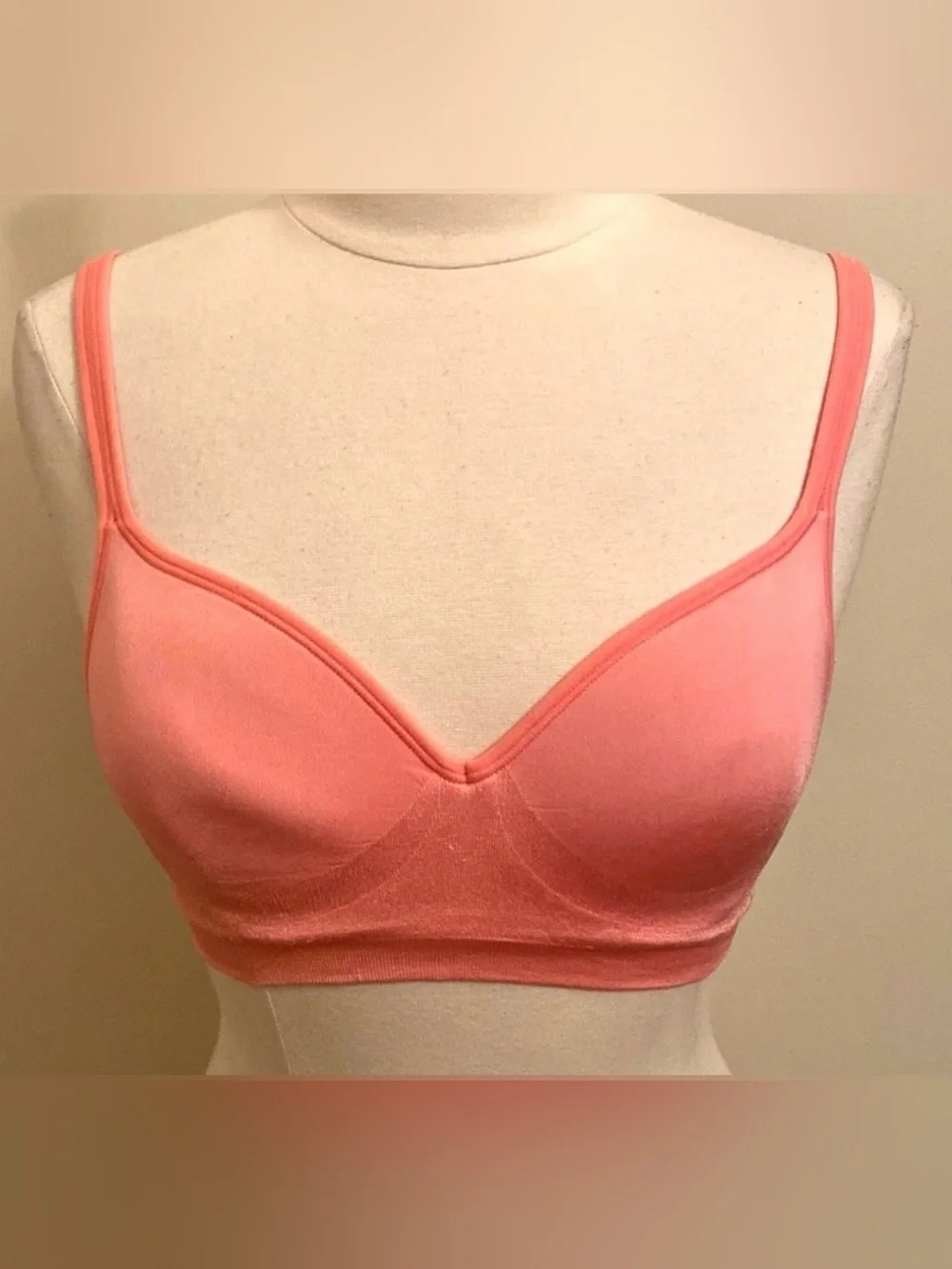 Maidenform Coral Orange SZ S Everyday Wear All Day Comfort Wireless Bra